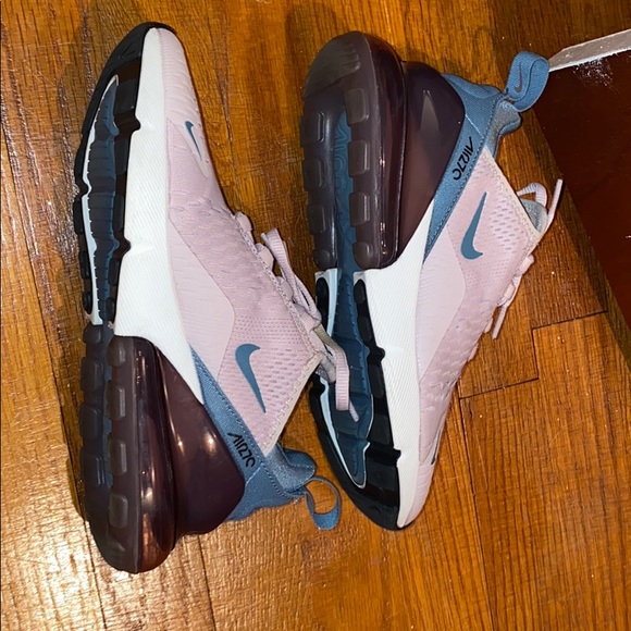 womens 270 - Picture 4 of 9